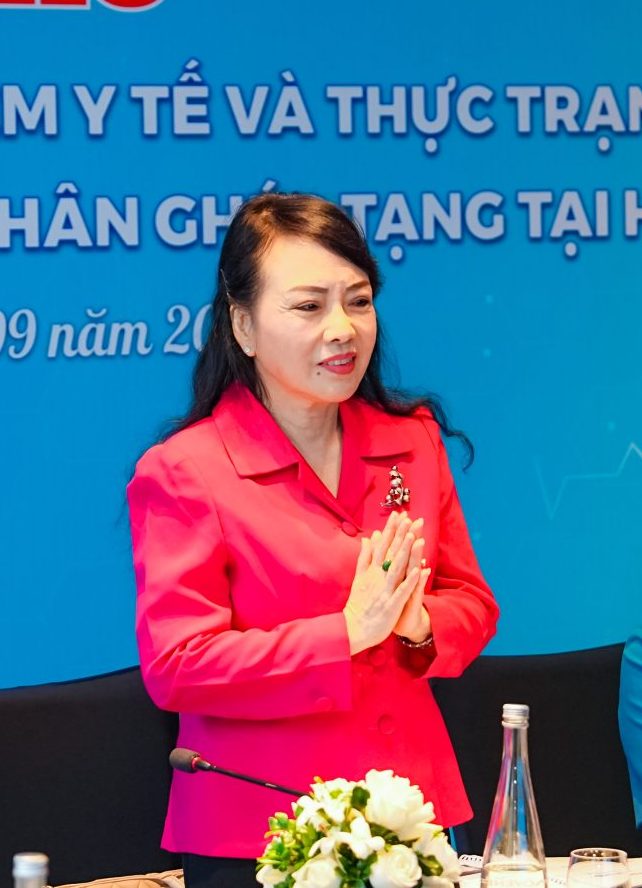 Bà Nguyễn Thị Kim Tiến